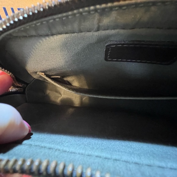 Louis Vuitton Juliette MM Monogram Mini Canvas Handbag - Picture 13 of 13